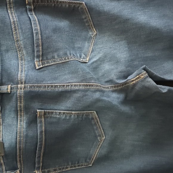 Jeans - Picture 3 of 3